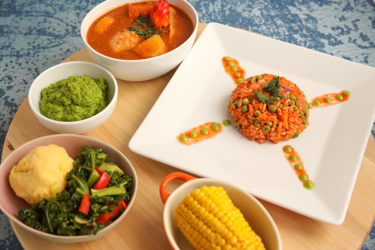 ugali with rice and chicken mafe