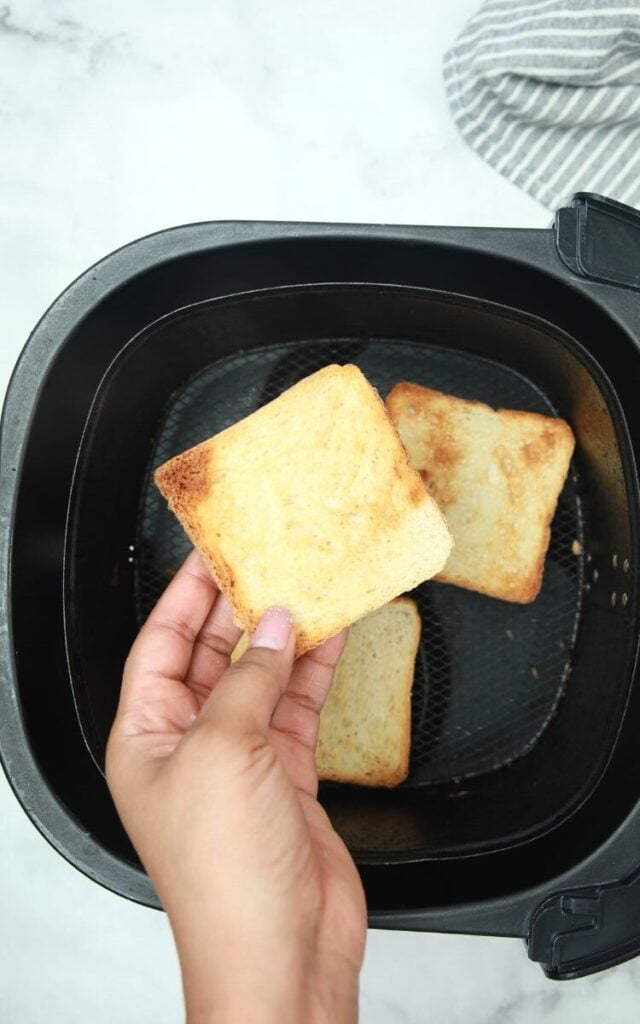 Can You Toast Bread In An Air Fryer? InDepth Guide