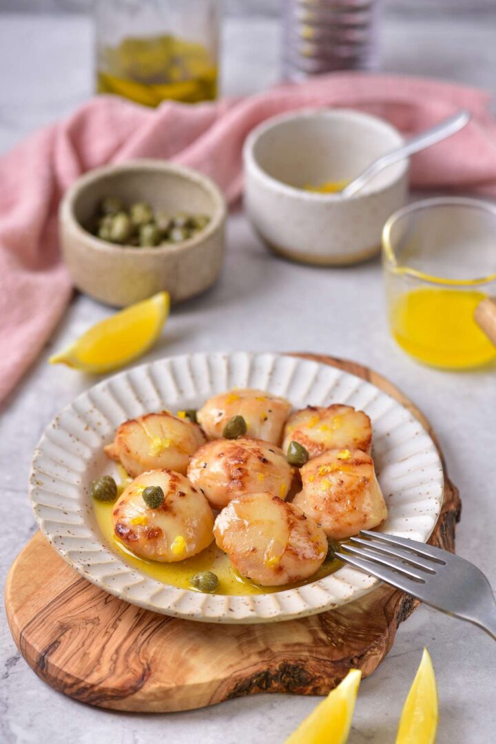 Gordon Ramsay Garlic Scallops Juicy, Tender, And Easy Recipe