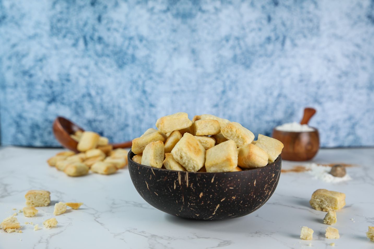 OVEN-BAKED CHIN CHIN