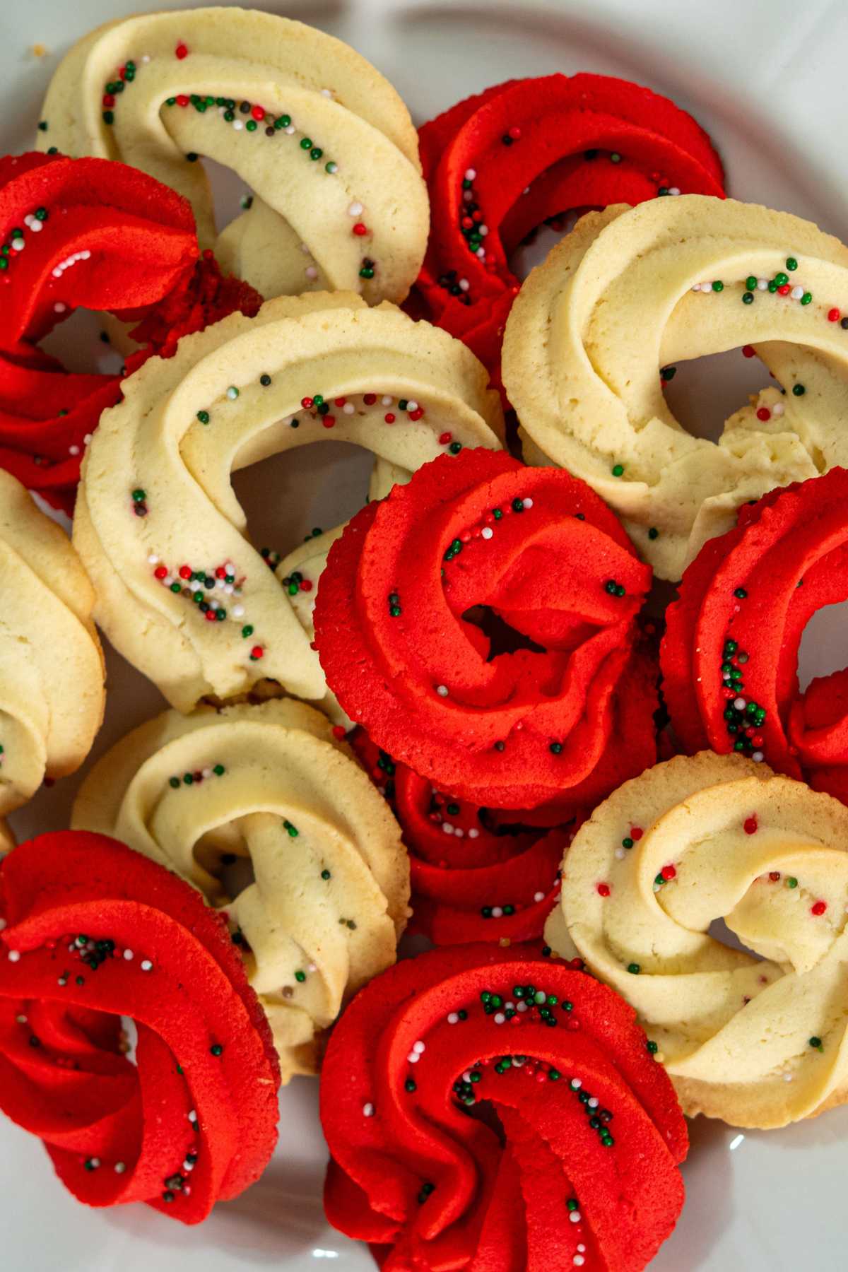 Easy Christmas butter cookies in festive shapes